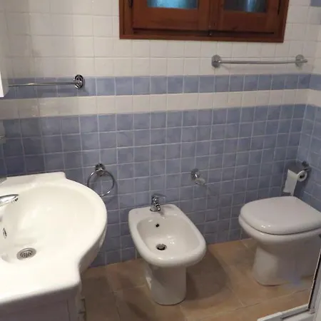 Апартаменти Accu Is Prezzus Cod G Dal Mare 30mt