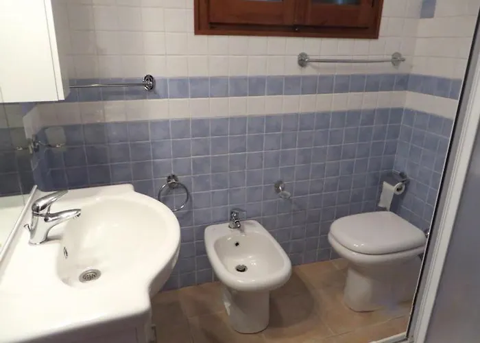 Апартаменти Accu Is Prezzus Cod G Dal Mare 30mt